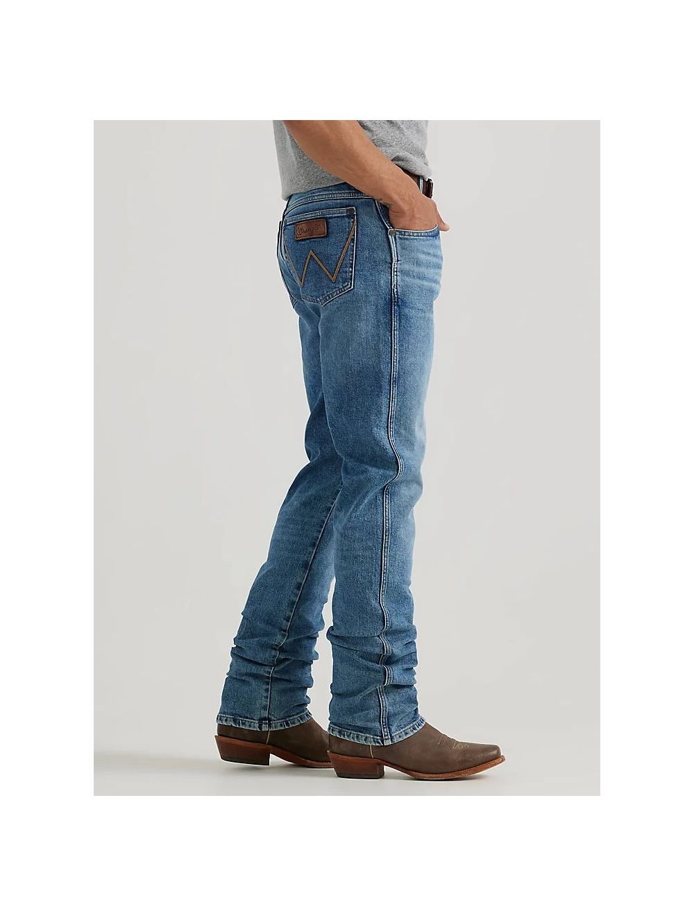 Wrangler Men's Retro Slim Fit Straight Leg Jean Wrangler Men's Retro Slim Fit Straight Leg Jean