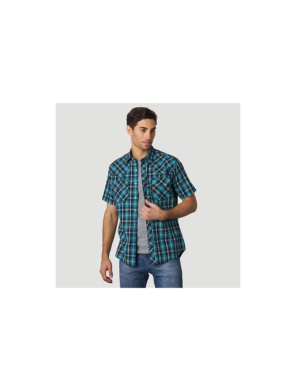 Wrangler Men's Retro Short Sleeve Snap Pocket Plaid Shirt Wrangler Men's Retro Short Sleeve Snap Pocket Plaid Shirt